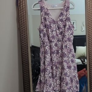 Floral Purple and White Sleeveless Dress